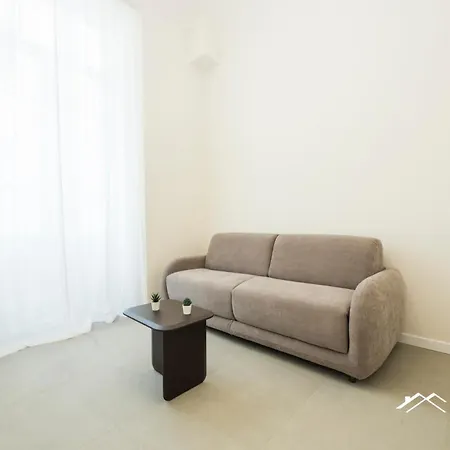 アパート Aquarium 1'| 3br| A/c|parking| Center By Tilo